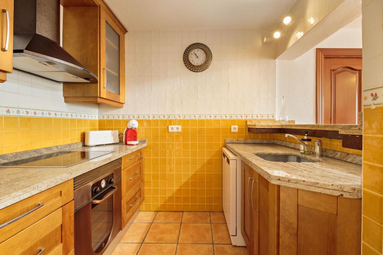 Sunny Beach Apartment Estepona Dış mekan fotoğraf